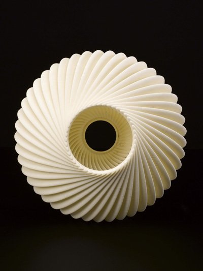 3D printed Loop light. Photo: Science Museum // Assa Ashuach Studio 3D printed Loop light. Photo: Science Museum // Assa Ashuach Studio