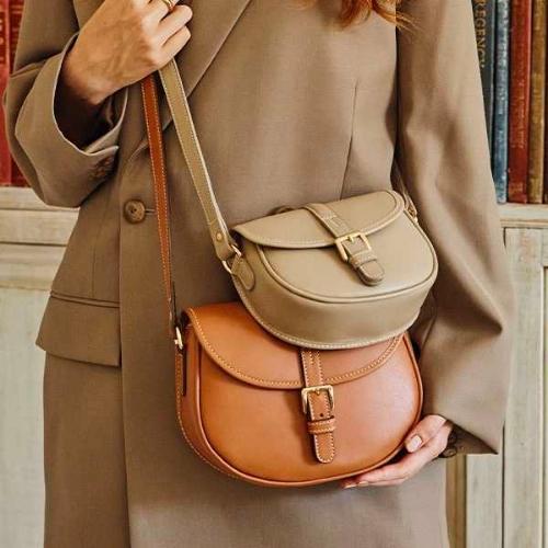 Luxury Leather Handbags made in the UK by Tusting