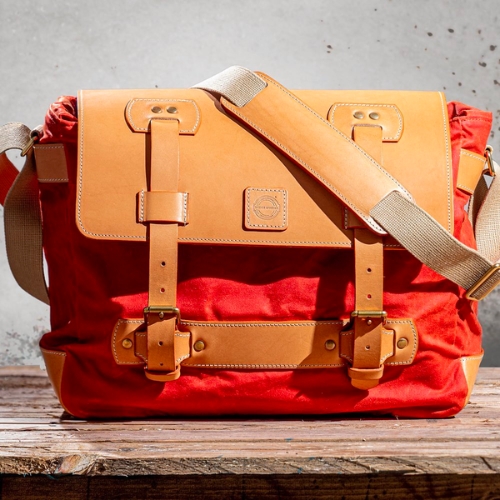 Barnes and Moore Leatherworks - Messenger Bag