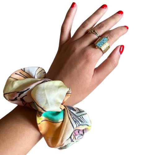Isabelle Penningtom-Edmead Scrunchie